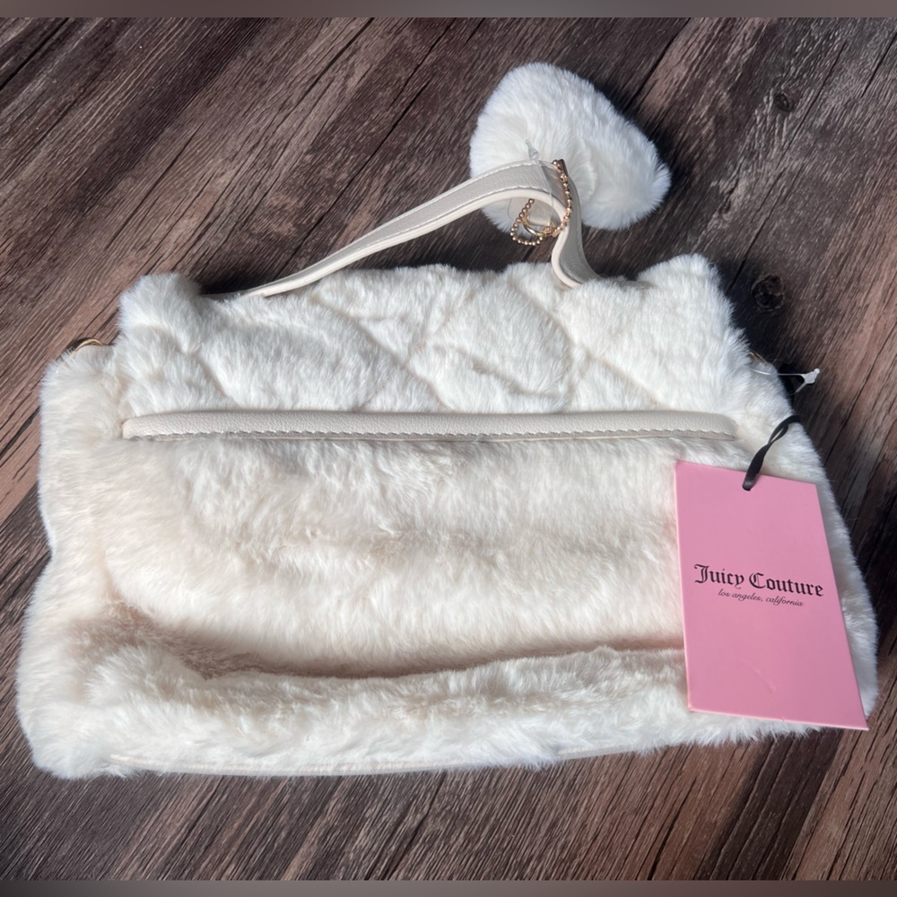 Juicy Couture Elegant Cream Faux Fur Handbag - Picture 2 of 3